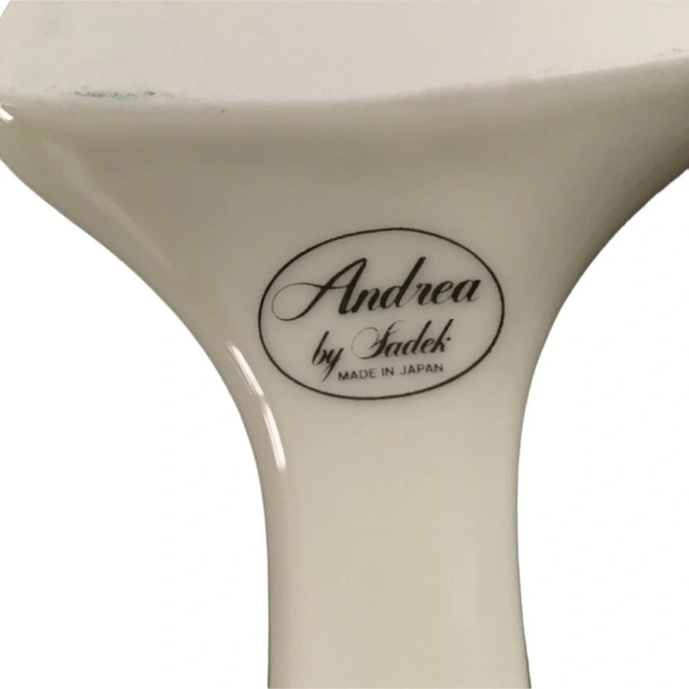 VINTAGE Porcelain White Spatula with Floral Motif - Picture 5 of 5